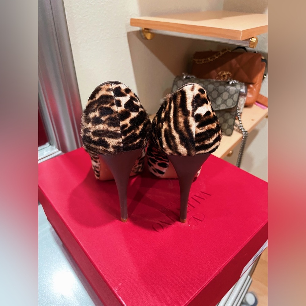 100% Authentic Valentino Heels size 36.5 - Picture 3 of 5